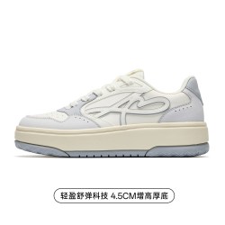 安踏 晴风 女款运动板鞋 922638018