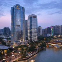 成都香格里拉大酒店2晚+恒温泳池及健身康乐设施+停车礼遇