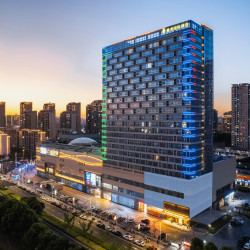 曼美国际酒店（常州武进星湖广场店）2晚