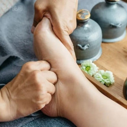 不满退款 ｜ 经典泡脚足疗 60分钟