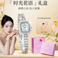 马克华菲 小龙女手表女轻奢小金表复古时尚腕表