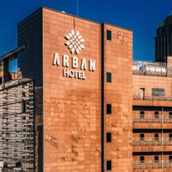 阿尔班酒店(Arban Hotel) 豪华双人间1晚