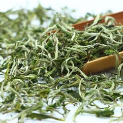 勐洛小寨 茶叶绿茶明前嫩芽翠茗2026新茶春茶高山云雾茶浓香型散装自己喝500g*1袋