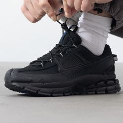 NIKE ZOOM VOMERO ROAM 男款跑步鞋 FV2295-002