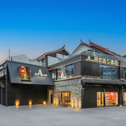 朵兰达S酒店（都江堰景区南桥店）1晚
