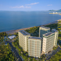移动端:三亚崖州湾皇冠假日酒店2晚+“酌瀑”双人鸡尾酒+“夏风”下午茶+首日迷你吧+首日欢迎水果+崖州湾限定双人帆船体验