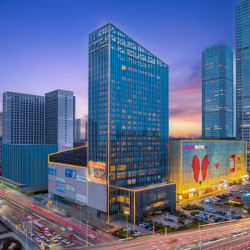 沈阳龙之梦大酒店1晚+赠大童&小童早餐+2大2小动物科普乐园门票（不限次数入园）