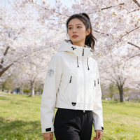 夏季女生户外新款休闲短款冲锋衣时尚休闲运动女士防晒防风外套