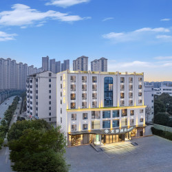 米萝酒店（荆门万达广场店）1晚