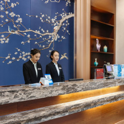 阿勒泰马迭尔·宾泓花园酒店5晚+雪场每日往返接送+机场/火车站接送