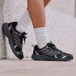 adidas ECLYPTIX 2.0 男女通用休闲运动鞋 OTN97-2026AL