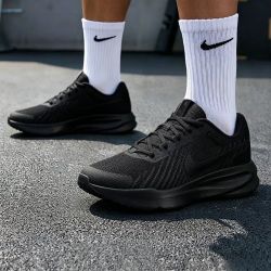 NIKE 男款跑步鞋 HM9594-002