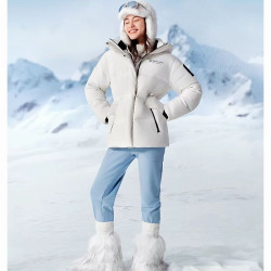 波司登 冬季女连帽羽绒服百搭加厚保暖收腰显瘦外套冰雪运动