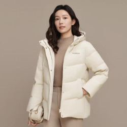 波司登 男女连帽短款加厚羽绒服