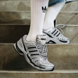 adidas 三叶草系列 ADISTAR CONTROL 5 通用款运动鞋 2026Q2-ONY10