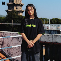 UNDEFEATED 五条杠官方春季新品运动员摔跤图案短袖T恤