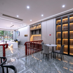 曼悦Plus酒店（南宁东盟经济开发区小帽山美食城店）1晚