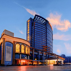 金旺角国际大酒店（南宁东站地铁站店）1晚+商务简餐二选一（午餐）+商务简餐二选一（晚餐）+欢迎茶水（罗汉果菊花茶和...