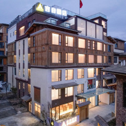 林芝容音酒店（尼洋时光店）2晚