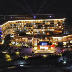 温州和晟温德姆酒店1晚+和兴小院日咖夜酒60元代金券+哈根达斯+蹦蹦谷萌宠乐园