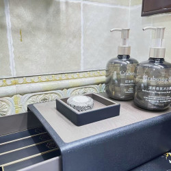 宜朵启远酒店（新千国际广场店） 1晚
