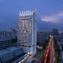 杭州艺龙酒店(武林广场建国北路地铁站店) 心悦家庭双床房2晚(可拆分)