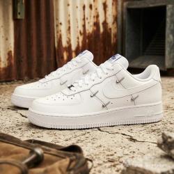 NIKE AIR FORCE 1 轻便休闲低帮耐磨运动鞋
