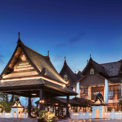 西双版纳悦椿温泉度假酒店2晚+浪漫双人下午茶+入住体验+旅拍拍摄服务1份（不含妆造费）+入住特色礼遇+晚餐可选双人...