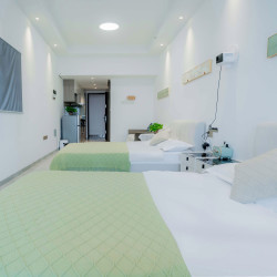 屿夏·江景设计酒店（告庄星光夜市店）2晚+入住免費体验傣族服饰+室外泳池.自助洗衣