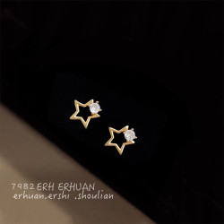 半日逅屿 时尚通勤简约微镶锆石小巧迷你版镂空五角星925银针镀14K 6433原创版权银针五角星耳钉
