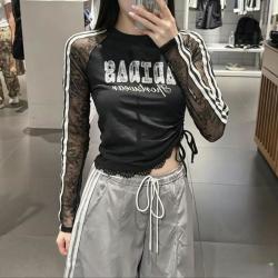 adidas 户外T恤女装上衣26秋季新款透气蕾丝休闲运动服跑步健身长袖