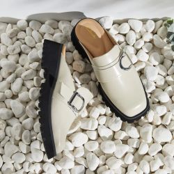 Clarks 复古 女士穆勒鞋