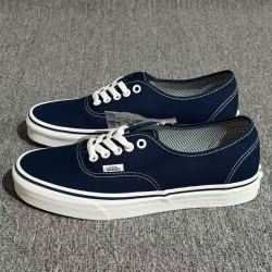VANS Authentic 低帮帆布鞋