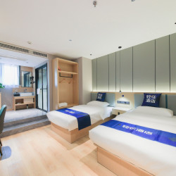 轻住酒店（李家村和平门地铁站店）2晚