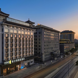 西安钟楼南门希尔顿惠庭酒店2晚+双人接机服务1份+自助洗衣房+24H自助饮吧+健身房+停车