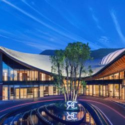 南京丽笙精选度假酒店2晚+丰硕风味特色红烧土公鸡双人餐+双人票一份+园博园景区套票+小火车单程...