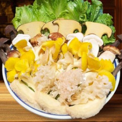 山野菌菇拼盘
