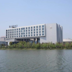 德润酒店1晚+双人西游乐园门票