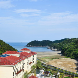 宁波工人疗养院酒店（象山东海半边山店）2晚+畅玩儿童游乐场所+首晚minibar+挖沙工具+高级山景房限量免升权益