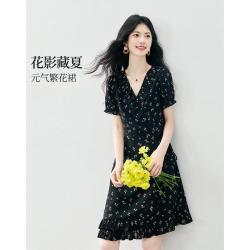 熙世界sllsky 熙世界 碎花裙26甜美系带收腰不规则裙摆泡泡袖印花连衣裙