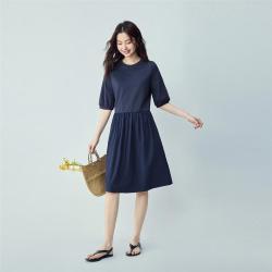 佐丹奴 2026年连衣裙夏季针梭织拼接碎褶下摆圆领中袖连衣裙女士