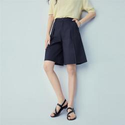 佐丹奴 2026年春夏新款压褶高腰A字型弹力棉梭织休闲短裤 女款