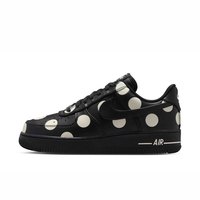 NIKE AIR FORCE 1 女款休闲运动鞋 IR8647-001