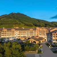 移动端：长白山万达锦华套房酒店1晚+原始生态漂流/人参采摘2选1+LUGE滑车或征西滑道2选1+汉拿山温泉+万达水乐园+哇...