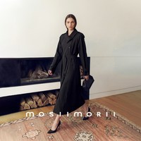 MOSIIMORII秋季静奢风复古女立领设计感伞摆风衣外套
