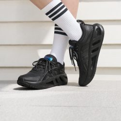 adidas VENT CLIMACOOL清风 男子休闲运动鞋