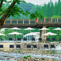 移动端:安吉美程度假酒店1晚+首日欢迎水果+每日首轮minibar+双人玩水课代表景区(溯溪+懒人漂流)
