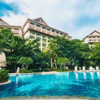 移动端:三亚亚龙湾石溪墅建国度假酒店2晚+海棠湾免税店穿梭巴士+亚龙湾海滩往返穿梭巴士接送服务+精美网红旅拍