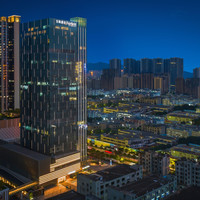 移动端:深圳宝安万枫酒店1晚+喜庭海鲜自助餐2份(午餐或晚餐2选1)+德舒堂60分钟足疗或精油开背2份