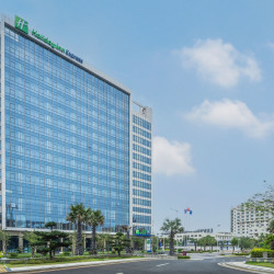 北海银滩智选假日酒店2晚+皇冠假日特色老友粉/面2份（2选1）+自助洗衣+免費停车+精美旅拍一份